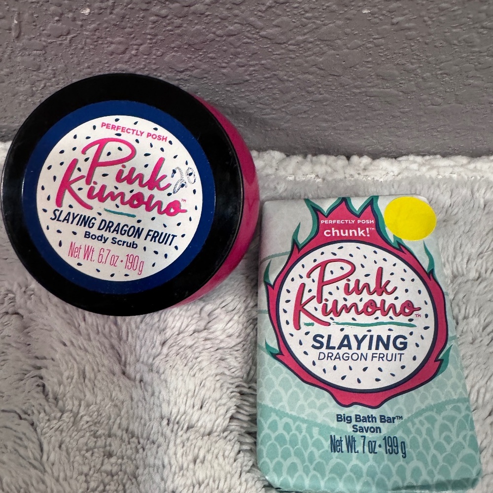 COPY - Perfectly Posh~Pink Kimono Slaying Dragon Fruit Bundle~New/Sealed - Picture 1 of 7